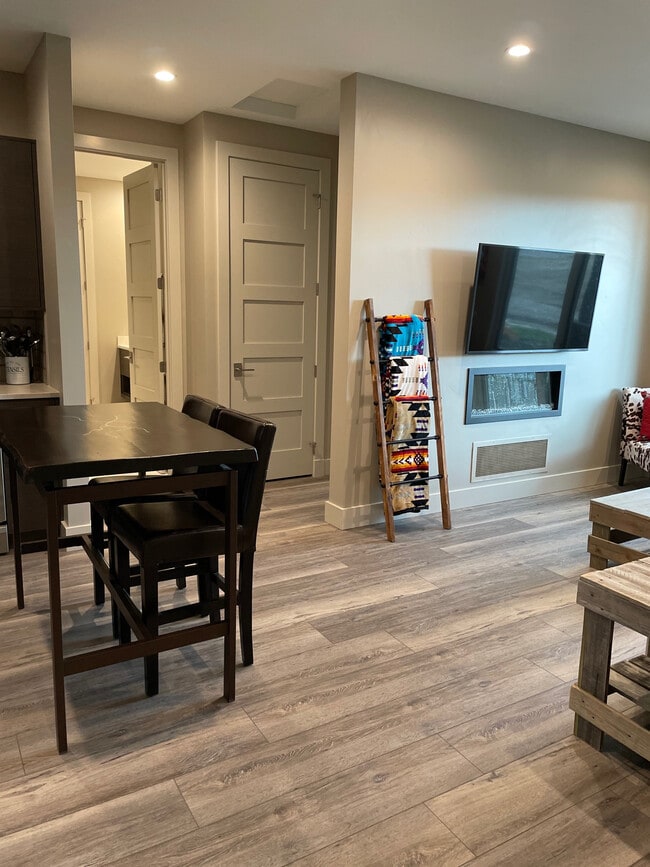 Photo - 31 Highnoon Way