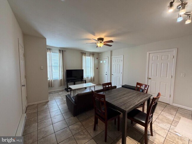 Photo - 7103 Rising Sun Ave Unidad C