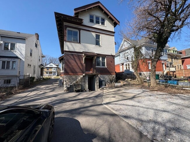 Photo - 2218 Highland Ave