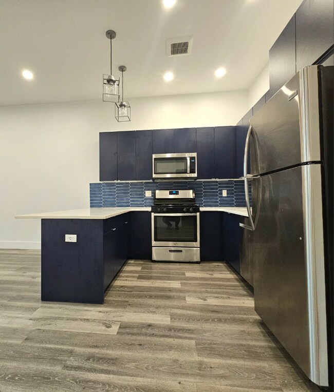 Photo - 715 Park Ave Unidad 9D