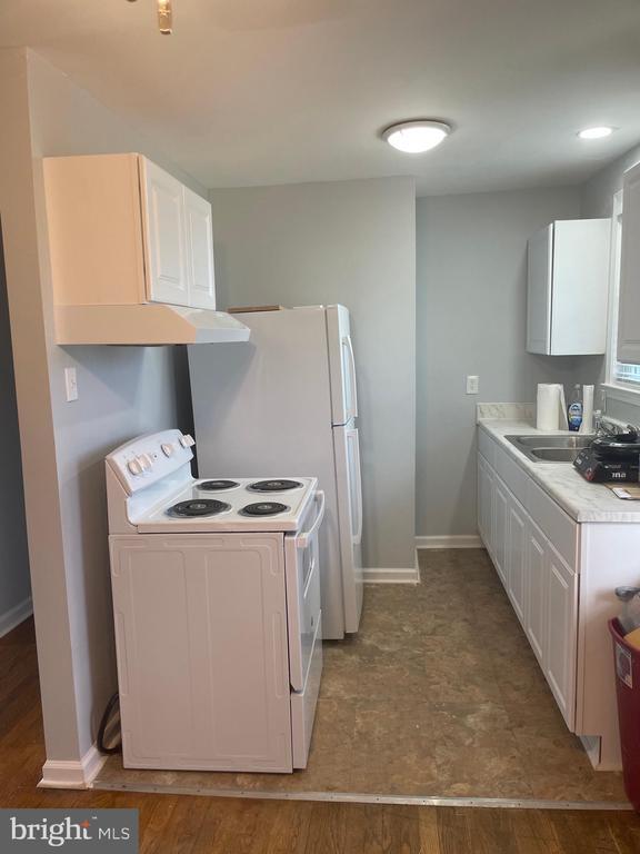 Photo - 7364 Botha Rd