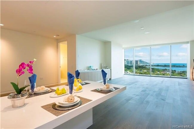 Building Photo - Waiea 11th Floor 2/2.5/2 with Ocean and Di... Rental