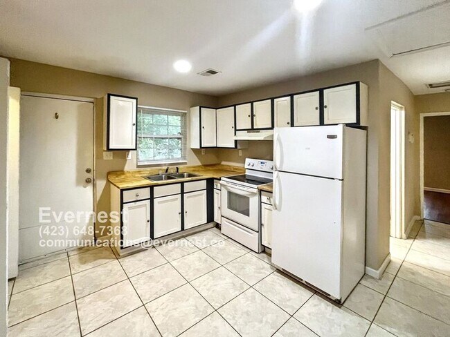 Photo - 1525 Kirby Ave