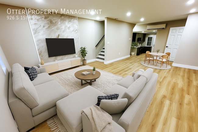 Building Photo - 926 S 15th St Unit 2