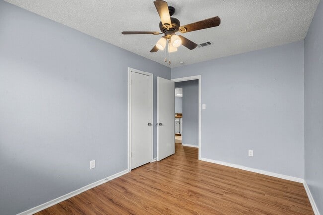 Building Photo - 7405 Carver Ave