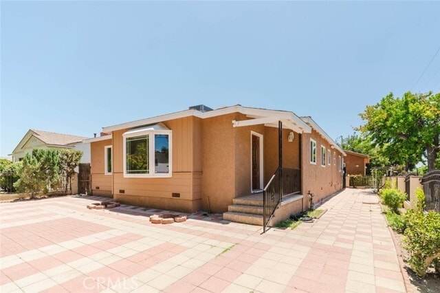 Photo - 13856 Runnymede St