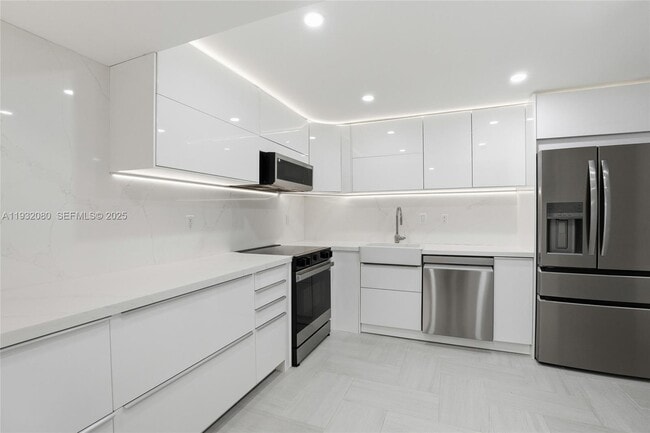 Photo - 101 Ocean Ln Dr Unit 108