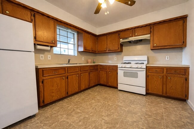 Photo - 508 Mahan Ave