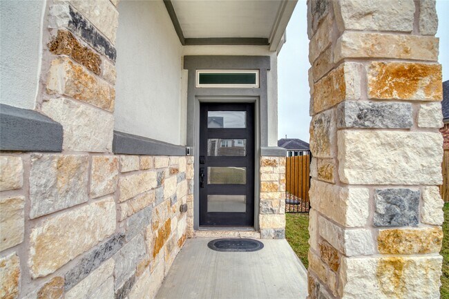 Photo - 4504 Cool Gray Cv