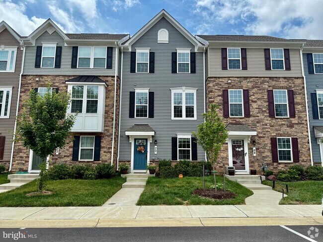 Building Photo - 70 Caswell Dr Rental