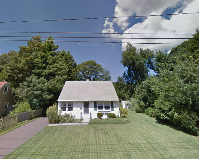 Beautiful Renovated 4 bedroom Single Famil... - Beautiful Renovated 4 bedroom Single Famil... House