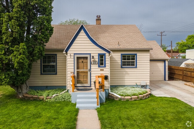Building Photo - 219 S 10th Ave Rental