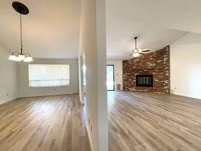 Photo - 5808 Dorset Dr