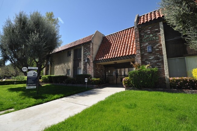 Photo - 24411 Newhall Ave Apartamento Unidad 216
