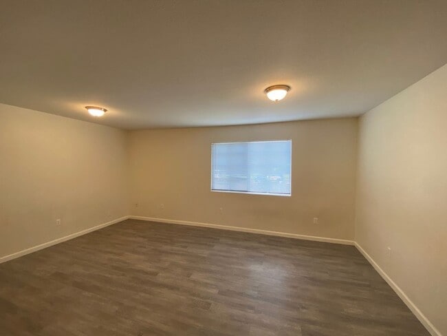 Photo - 210 West St Unit 2
