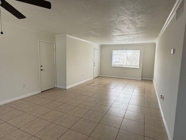 Photo - 2/2 Conway Orlando Condo-MOVE IN SPECIAL $200 OF 1ST MONTHS RENT Unidad Apt 6