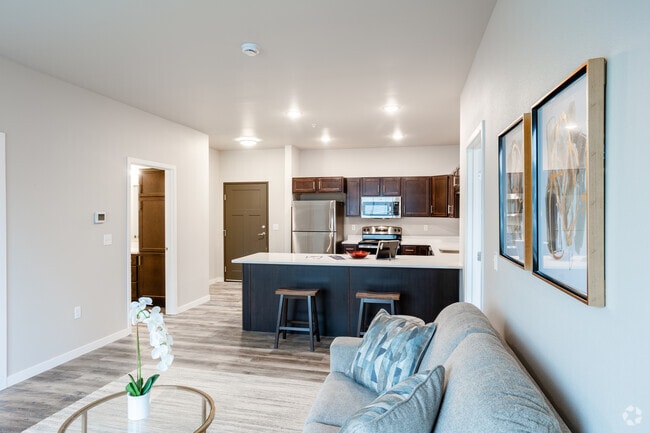 2BR, 2BA - 971SF - Living Room