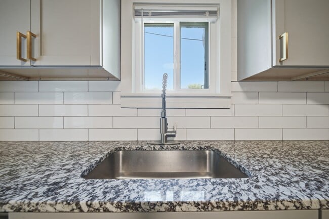 Photo - 424 S Quebec Ave