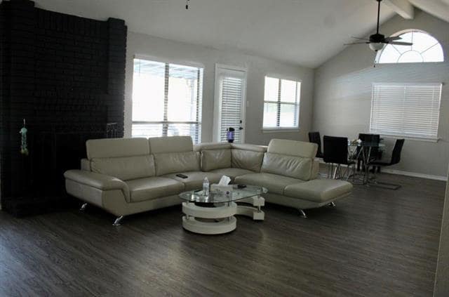 Photo - 808 Bridgewater Ln