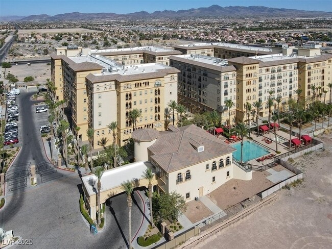 Photo - 2405 W Serene Ave Unidad 535