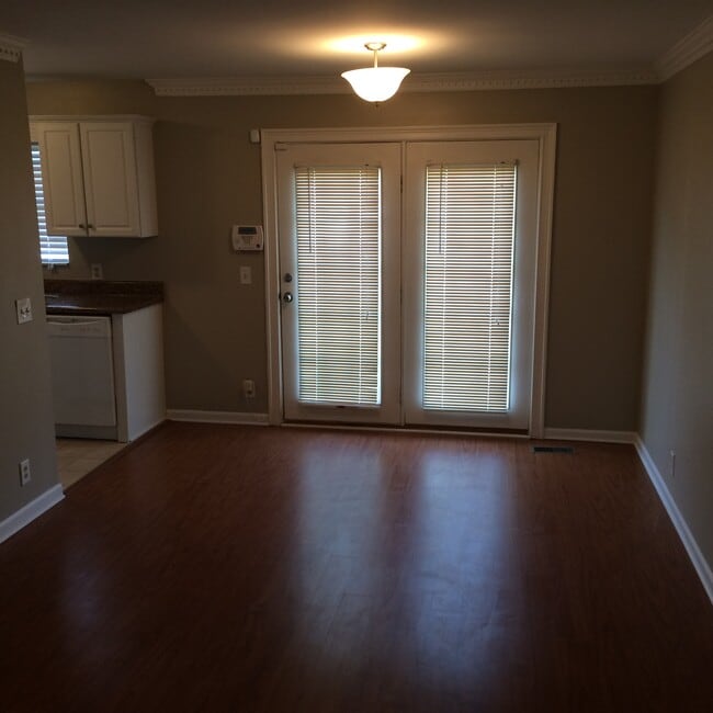 Photo - 1413 Autumn Knoll Rd