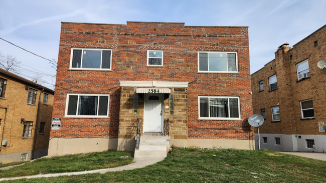 Photo - 2584 Westwood Northern Blvd Apartment Unit 4