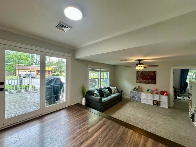 Photo - 104 Hibben Rd