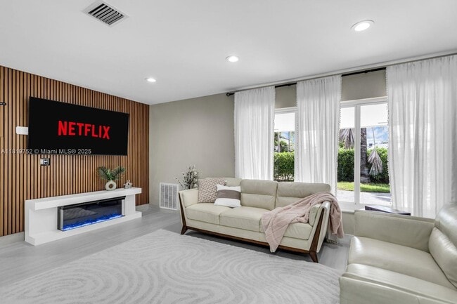 Photo - 1540 SE 23rd Ave