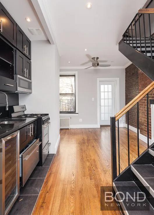 Building Photo - 221 Mott St Unit 17 Rental
