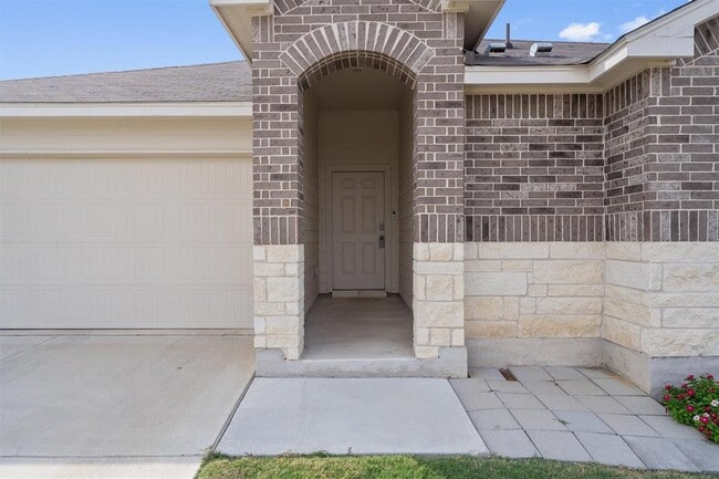 Photo - 108 Ragnar Dr