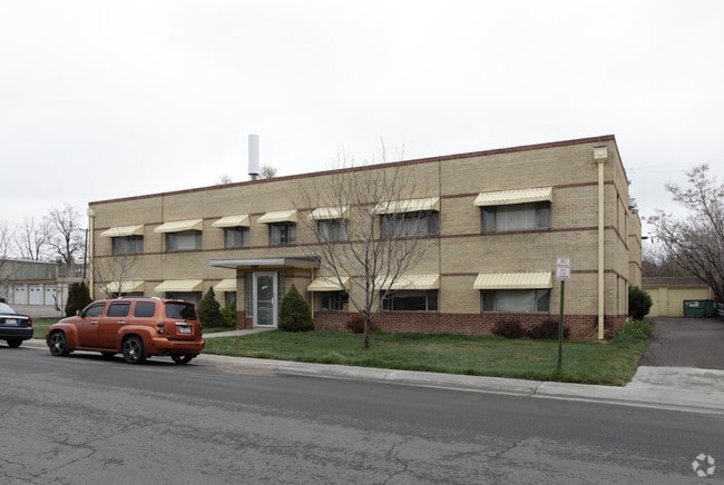 Building Photo - 1422 Leyden Rental