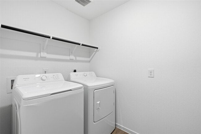 Photo - 9030 Shady Cabana Wy