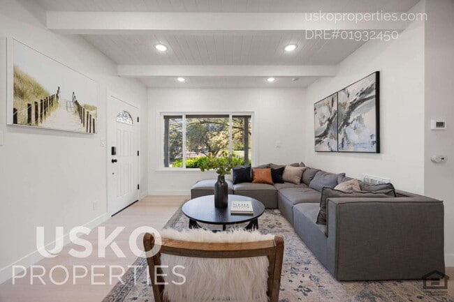 Photo - "Charming 3-Bedroom Retreat in Granite Bay... Unit 1