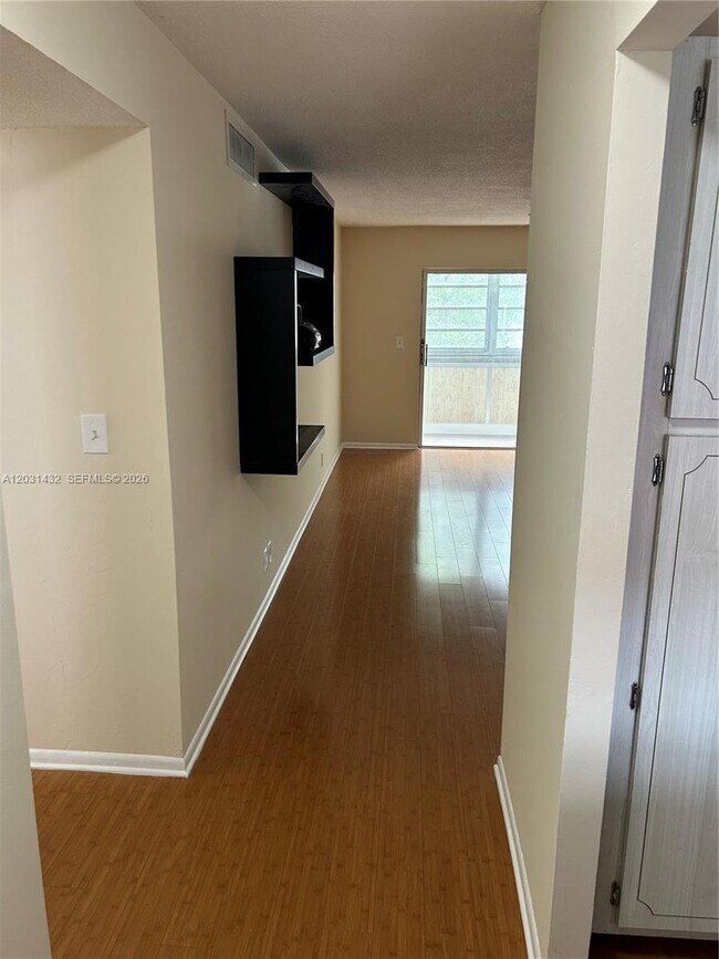 218 NE 12th Ave Unit 203