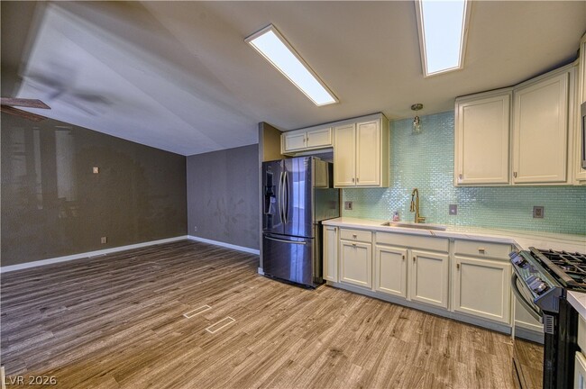 Photo - 5581 Wheatfield Dr