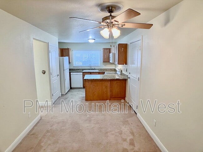 Photo - 2779 W 5525 S Unidad E-25