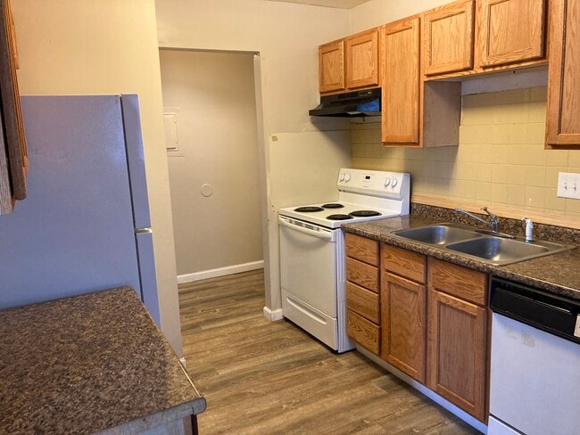 Photo - 728 Gordon Smith Blvd Unit 2