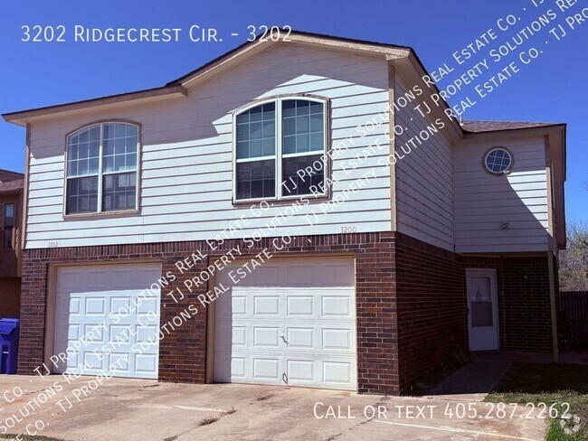 Building Photo - Spacious two bedroom townhome! Unit 3202