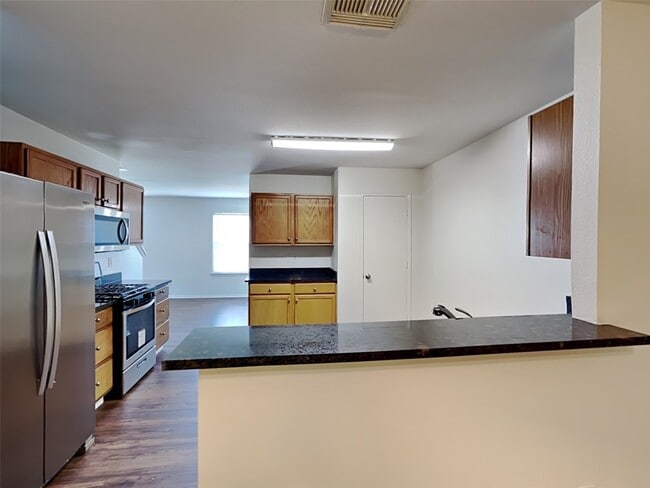 Photo - 20930 Baronsledge Ln