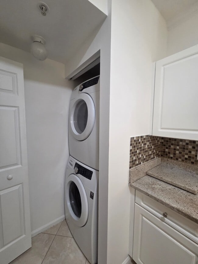 Photo - 17100 N Bay Rd Unit 1311