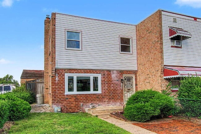 Building Photo - 2106 N Camac St