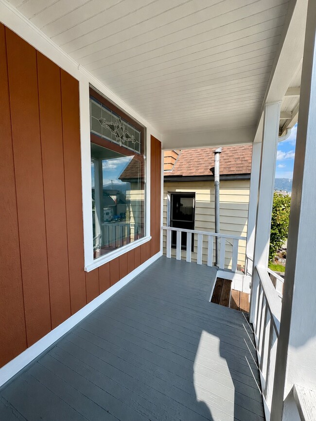 Photo - 917 W Woolman St