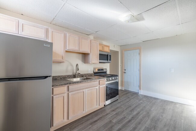 Photo - 482 Broadway Unit 2