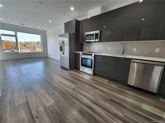 Photo - 15 Washington Ave Unit 412 - 1 BR