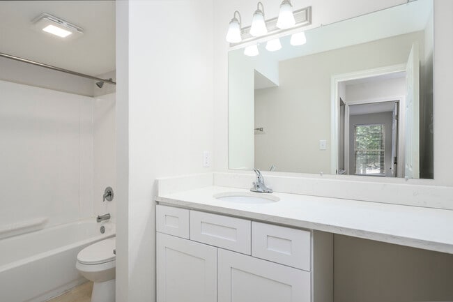 Oak Forest Apartments