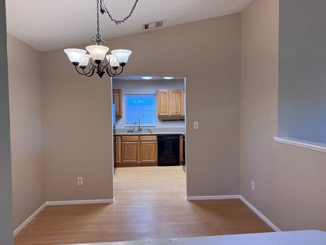 Photo - Comfortable 3/2 in Alafaya Woods, Oviedo