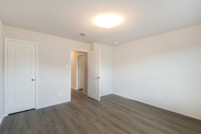 Building Photo - 4906 Giant Sequoia Way