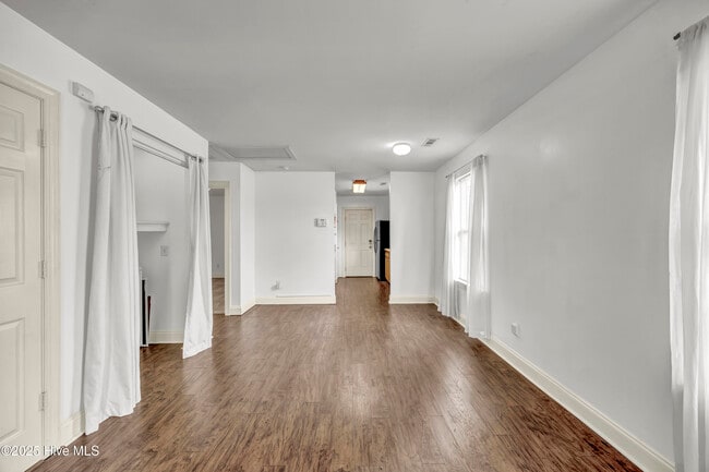 Photo - 100 S 11th St