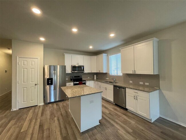 Photo - 1801 T H Johnson Dr