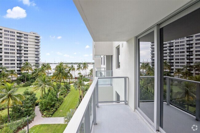 Building Photo - 1500 Bay Rd Unit N-0721 Rental